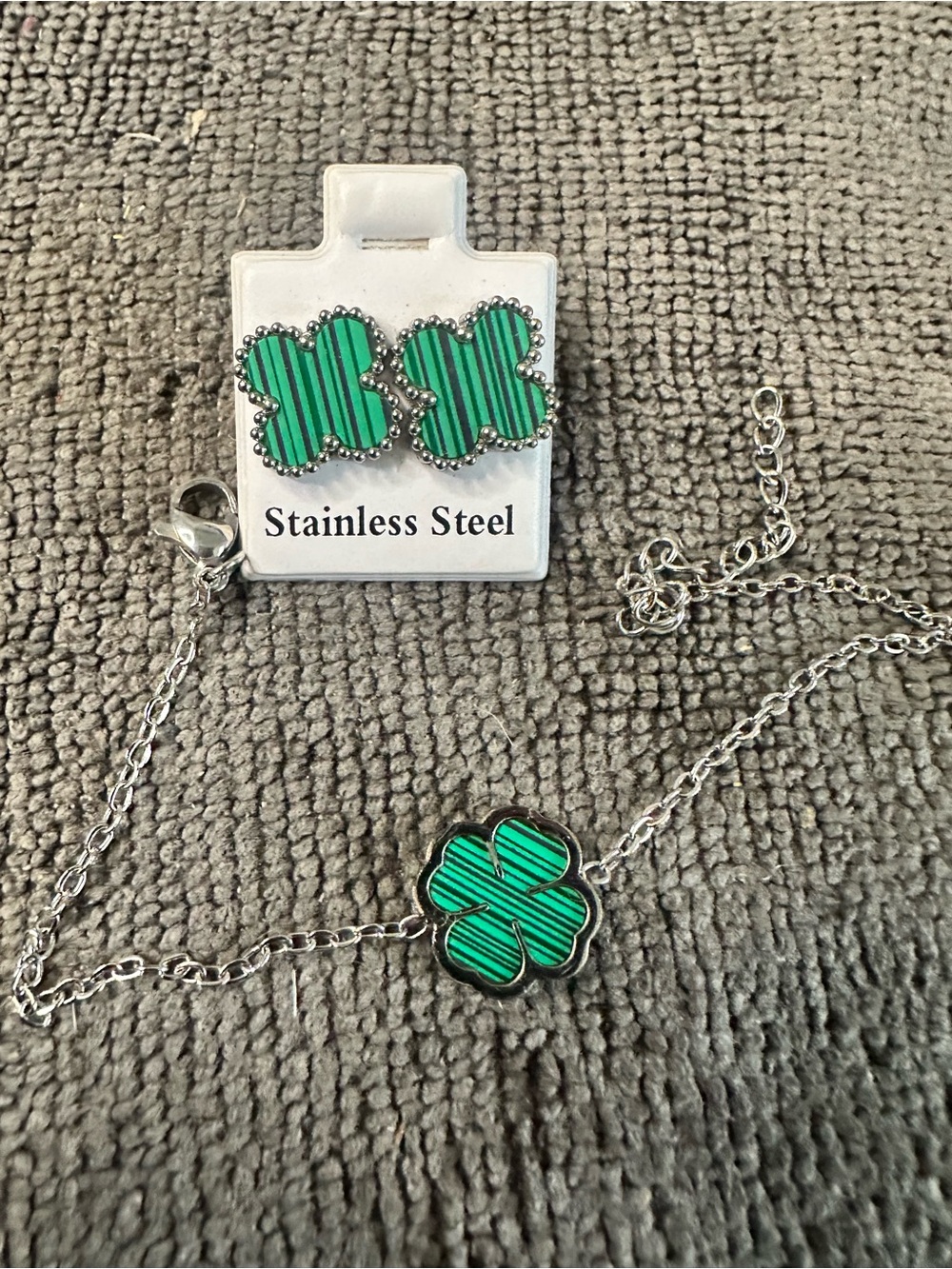 Stainless Steel Clover bracelet and Stud Earrings Set - Green